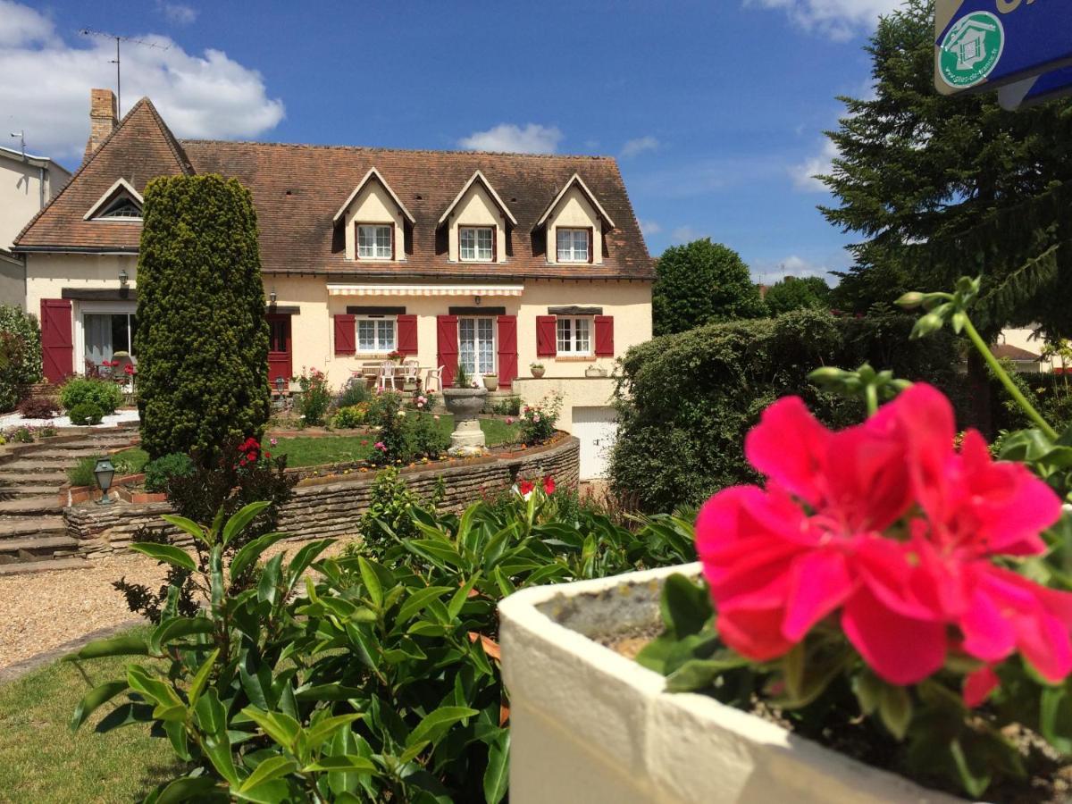 La Noisetiere Hotel นอยเยส์-ซัวร์-แช ภายนอก รูปภาพ