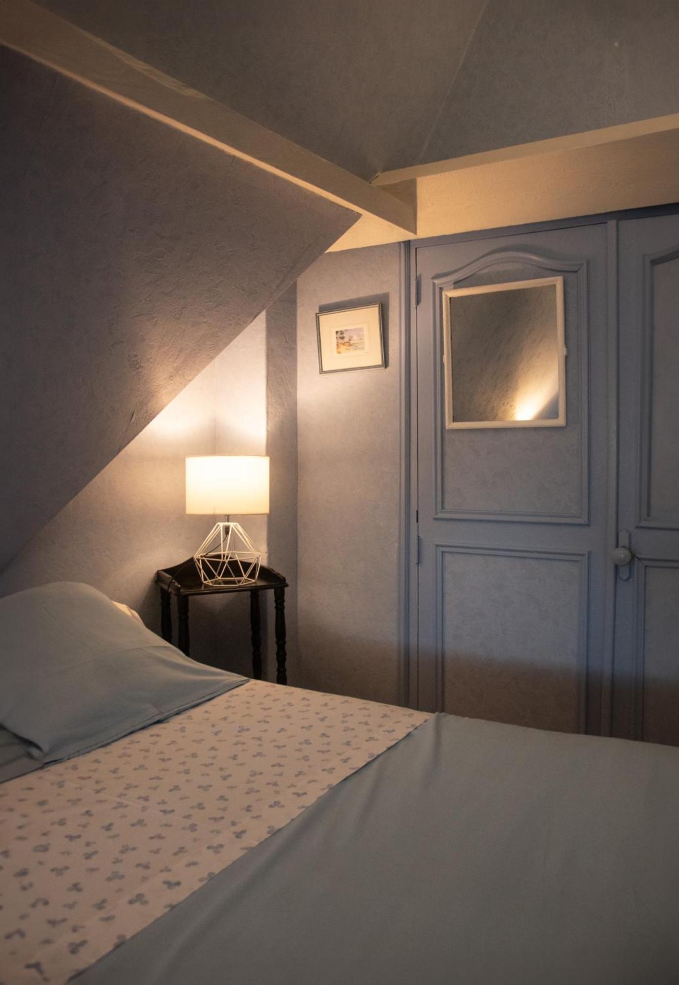 La Noisetiere Hotel นอยเยส์-ซัวร์-แช ภายนอก รูปภาพ
